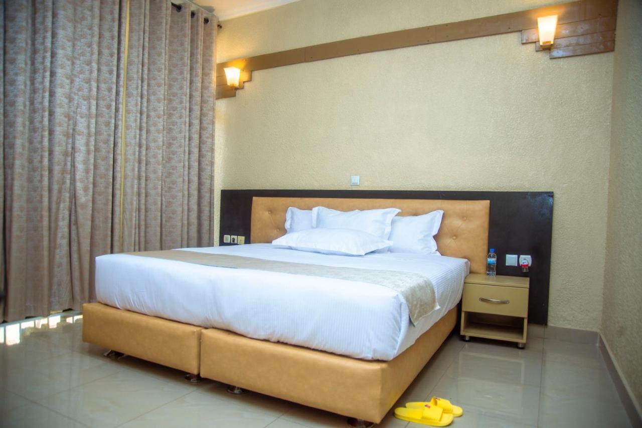 Quality Inn Hotel Kigali Eksteriør bilde